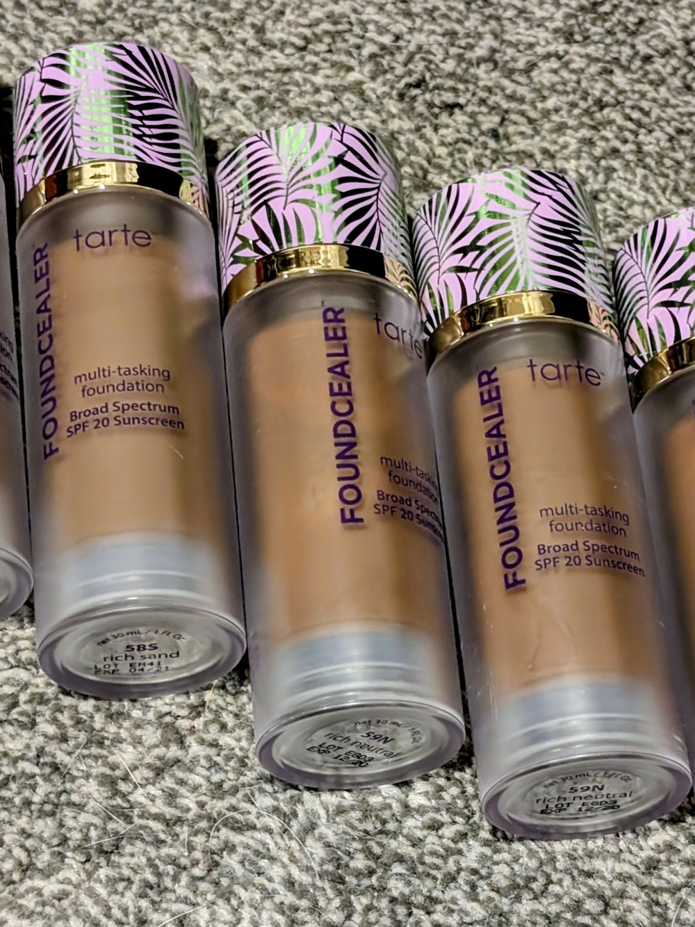 Lot Of 5 Brand New Tarte FOUNDCLEARER MULTITASKING FOUNDATION SPF 20 NWB
